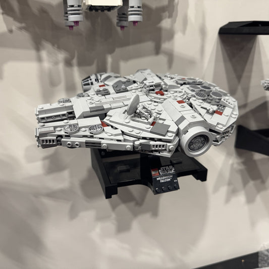 Midi Scale Star Wars Ship Wall Mount